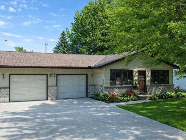 222 7th Avenue NW, Lonsdale, MN 55046