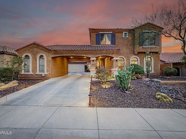 2009 W Nadine Way, Phoenix, AZ 85085