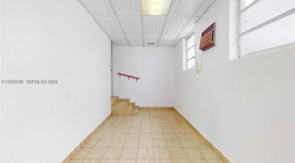 3330 SW 2, Miami, FL 33135 Photo