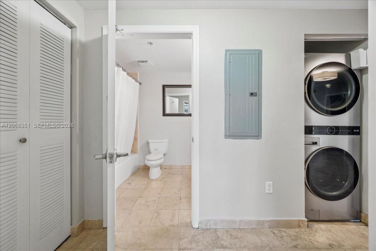 3339 Virginia St, Unit PH-3, Miami, FL 33133 Photo