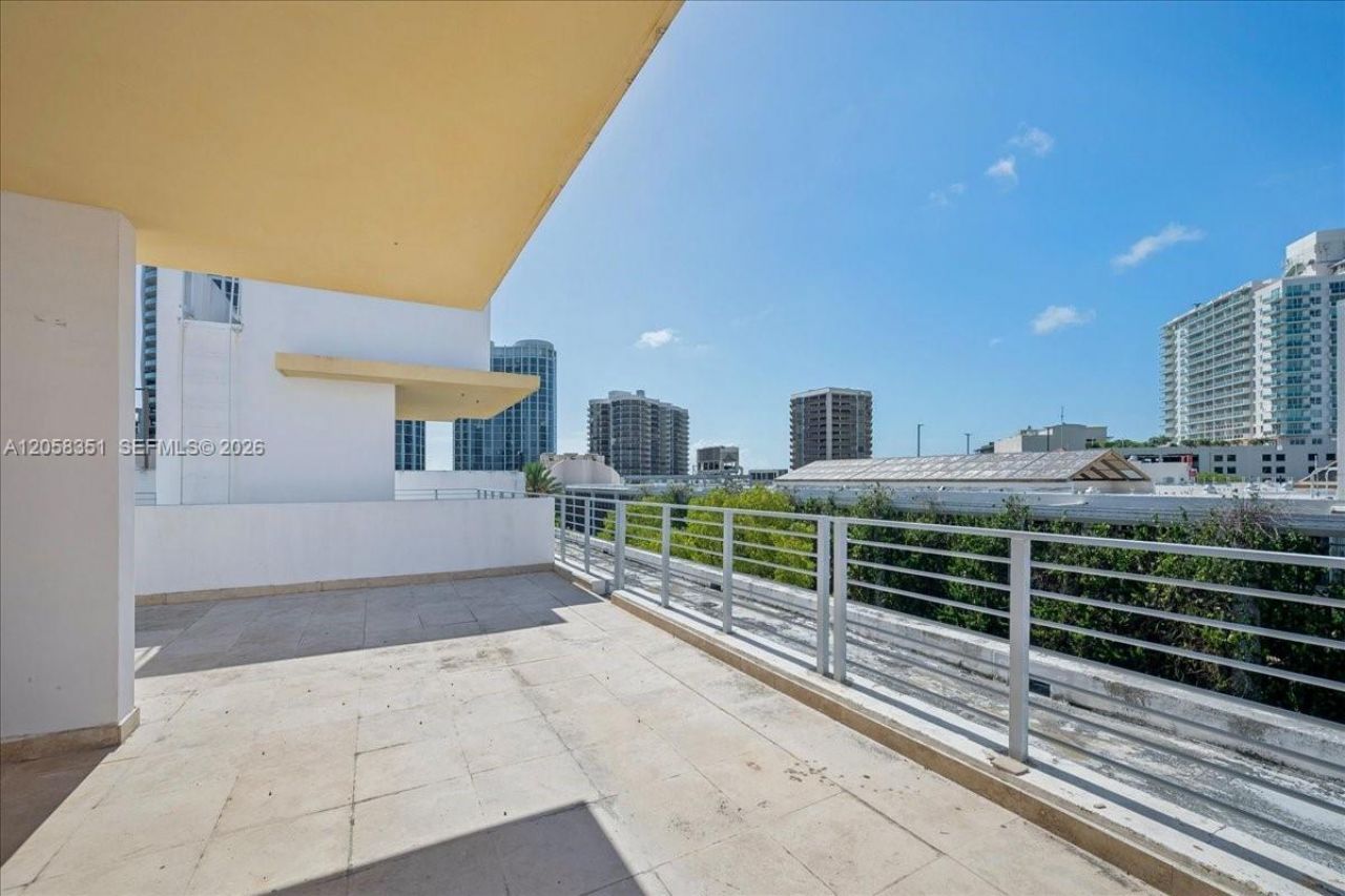3339 Virginia St, Unit PH-3, Miami, FL 33133 Photo