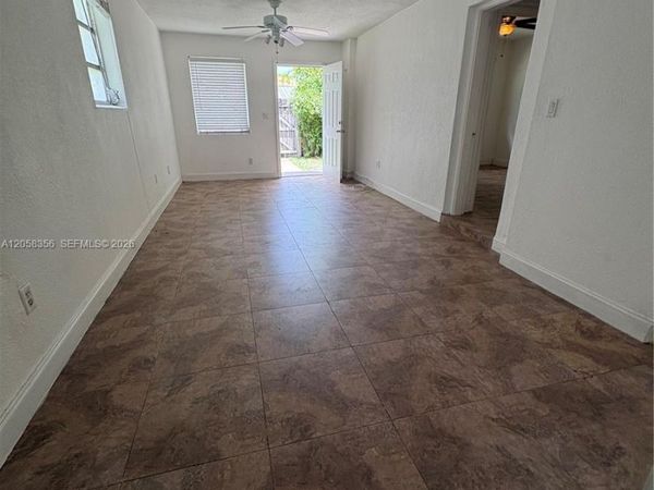 410 Pinecrest Dr , Unit 2, Miami Springs, FL 33166