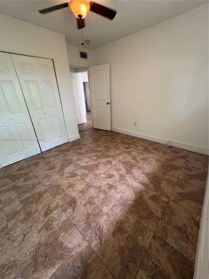 410 Pinecrest Dr, Unit 2, Miami Springs, FL 33166 Photo