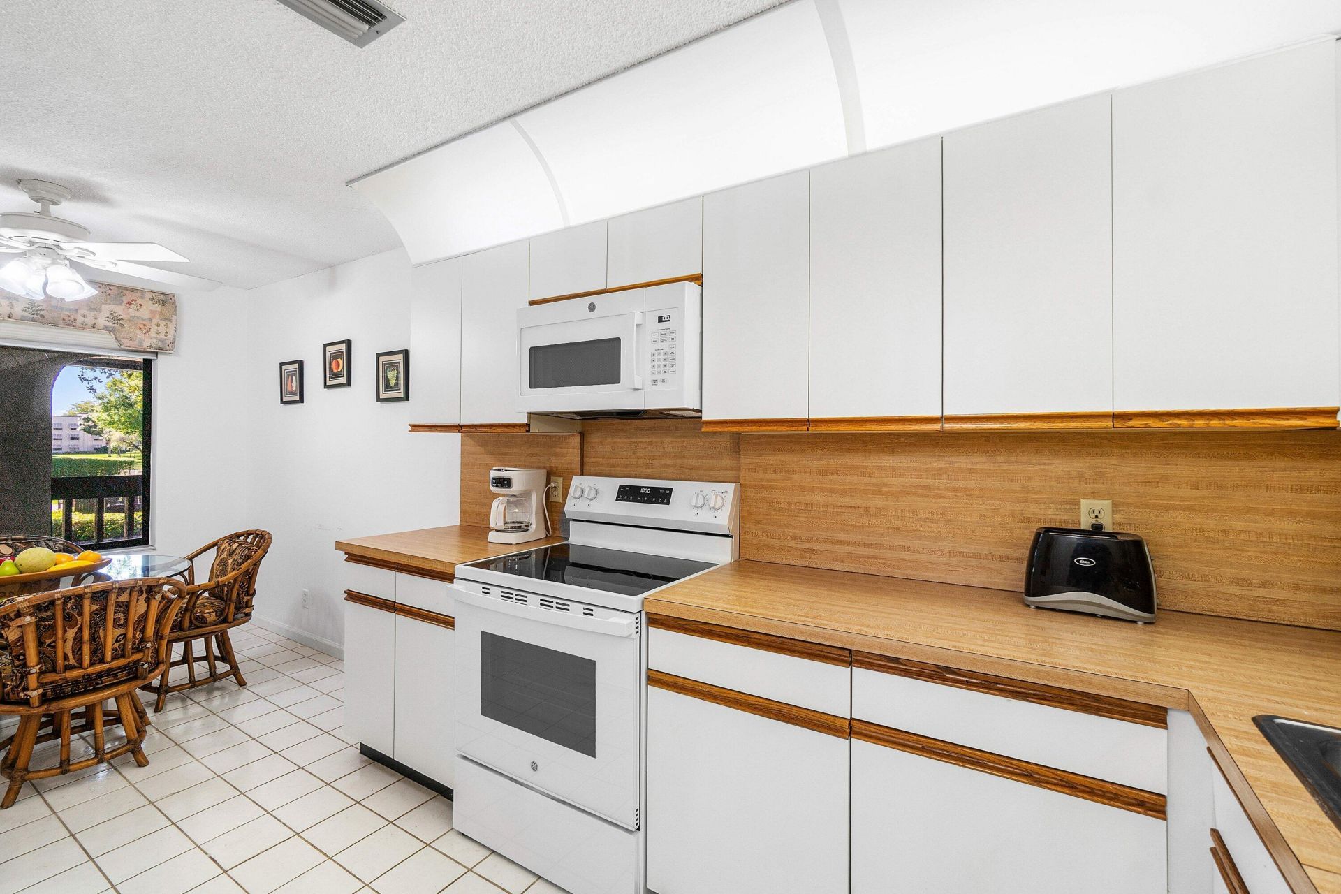 10137 Mangrove Drive, Unit 203, Boynton Beach, FL 33437 Photo