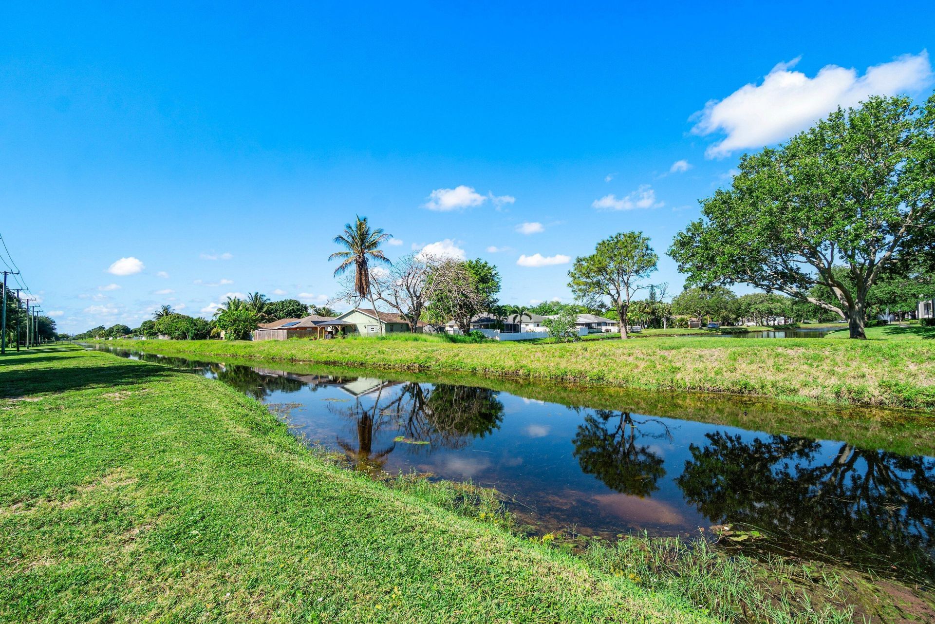 10137 Mangrove Drive, Unit 203, Boynton Beach, FL 33437 Photo