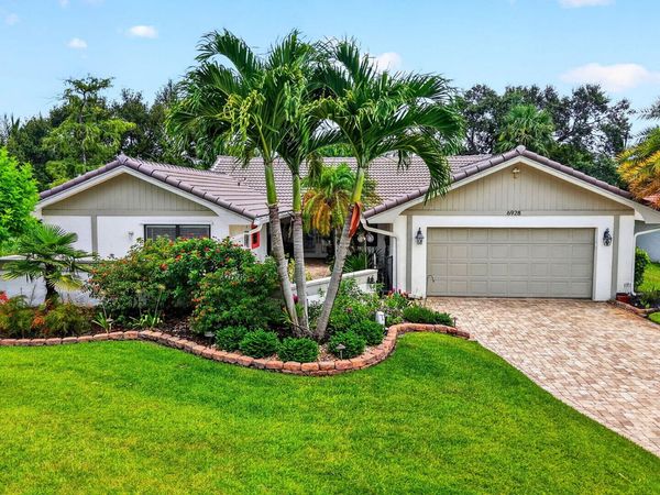 6928 Villas Drive W, Boca Raton, FL 33433