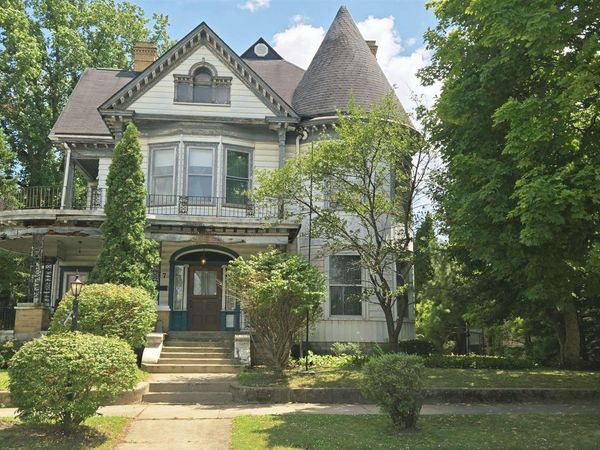 77 E 3rd Street, Peru, IN 46970