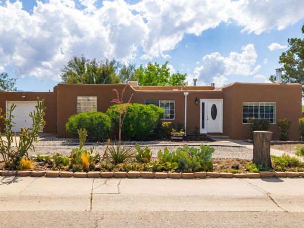 6624 Tierra Drive NW, Albuquerque, NM 87107