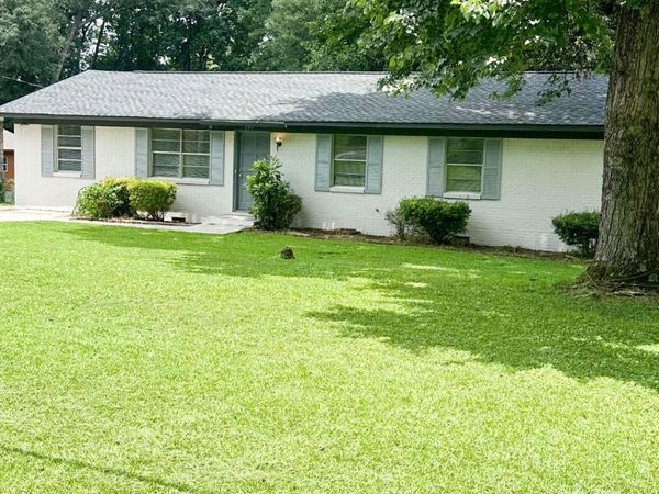 899 E Glochester Place, Norcross, GA 30071