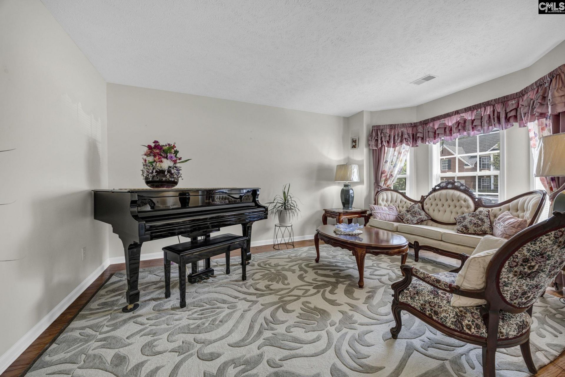 124 Grandview Circle  Photo 5