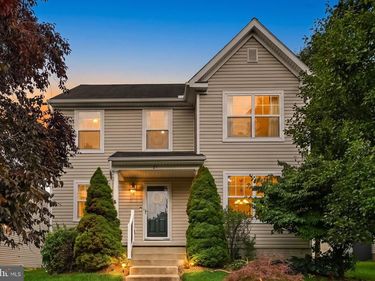 21 HONEYSUCKLE DRIVE, MARIETTA, PA 17547