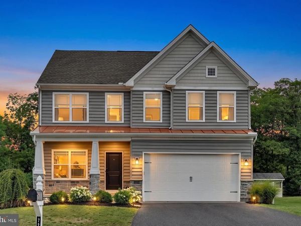 7233 ROCK RIDGE AVENUE, HARRISBURG, PA 17112