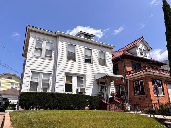150-29 86th Avenue, Briarwood, NY 11432