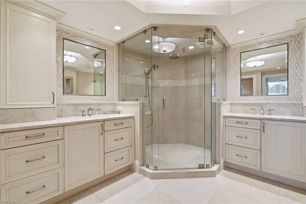 7225 Pelican Bay Blvd, Unit 302, Naples, FL 34108 Photo