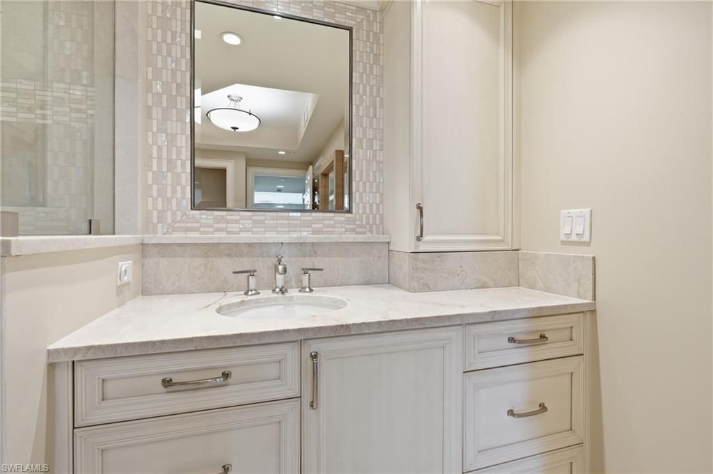 7225 Pelican Bay Blvd, Unit 302, Naples, FL 34108 Photo
