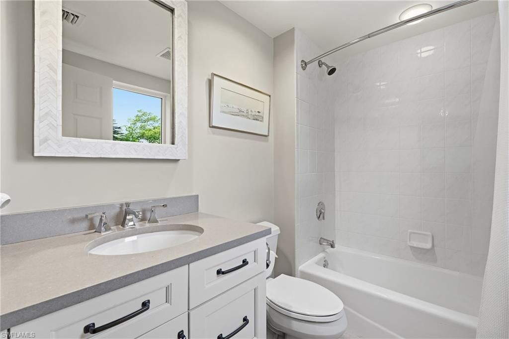 7225 Pelican Bay Blvd, Unit 302, Naples, FL 34108 Photo