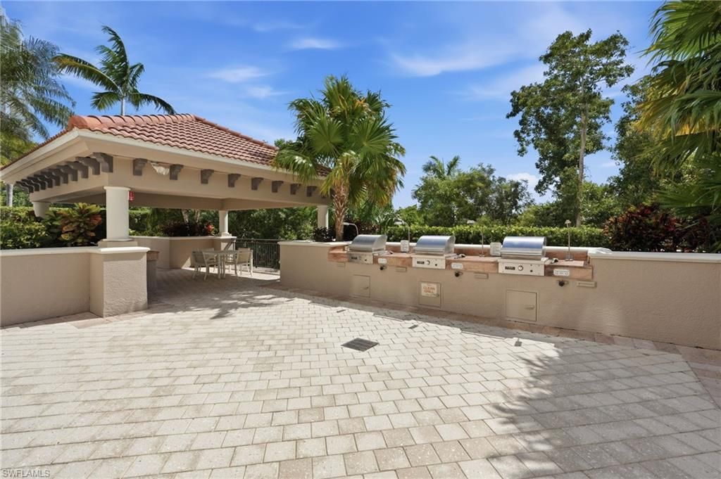 7225 Pelican Bay Blvd, Unit 302, Naples, FL 34108 Photo