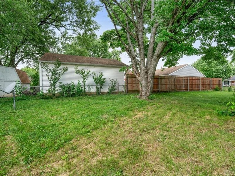 1938 Atkinson Drive, Xenia, OH 45385 Photo 5