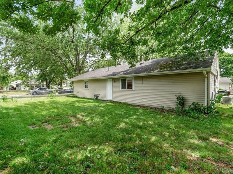 1938 Atkinson Drive, Xenia, OH 45385 Photo 7
