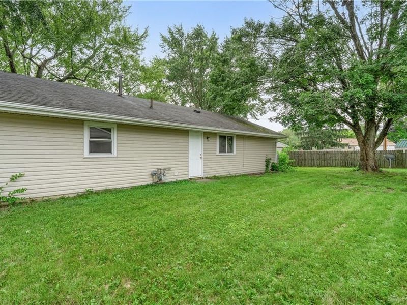 1938 Atkinson Drive, Xenia, OH 45385 Photo 9