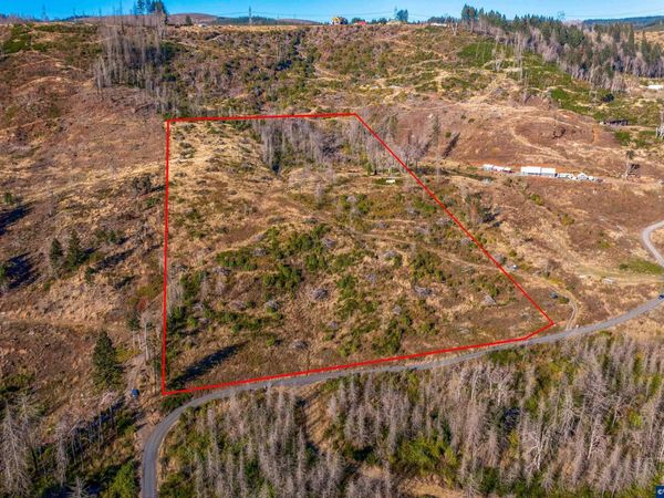 10915 SE Kubin Rd, Lyons, OR 97358