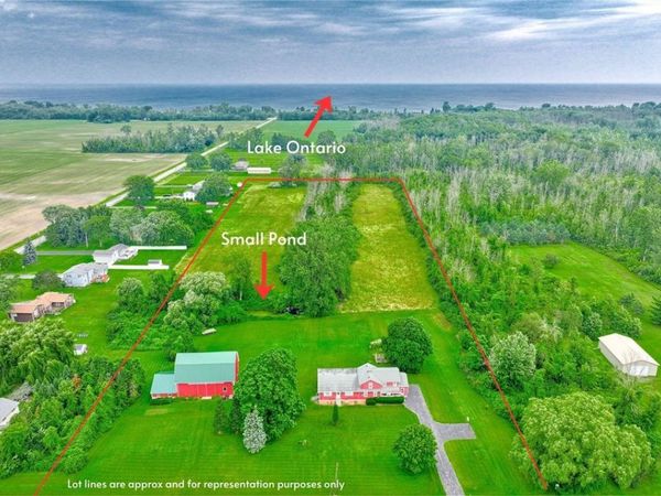 1320 N Hamlin Road , Hamlin, NY 14464
