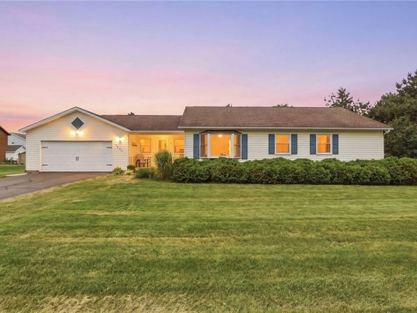 5137 Emerson Road , Canandaigua, NY 14424
