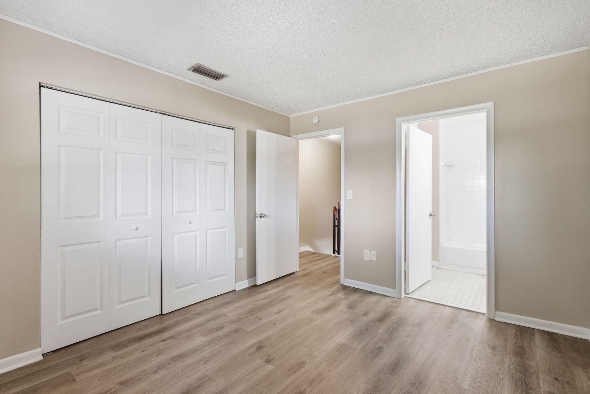541 NW 82nd, Unit 377, Miami, FL 33126 Photo