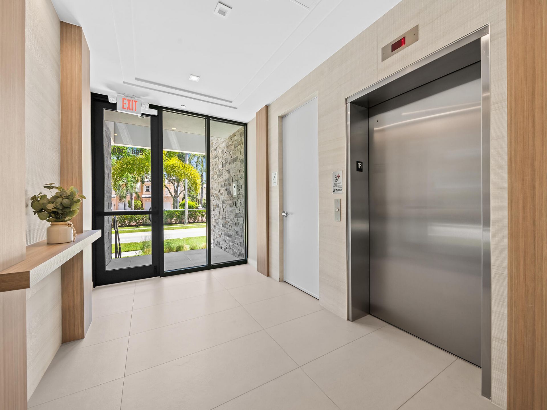 1177 George Bush Boulevard, Unit 207, Delray Beach, FL 33483 Photo