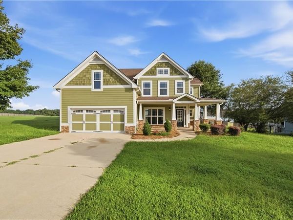 68 Kellenberg Lane , Hiram, GA 30141