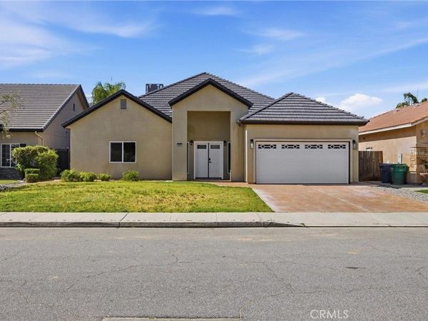 547 Shady Meadow Court , Bakersfield, CA 93308