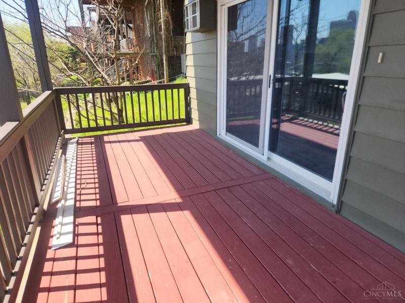 399 Oregon Street, Cincinnati, OH 45202 Photo 27