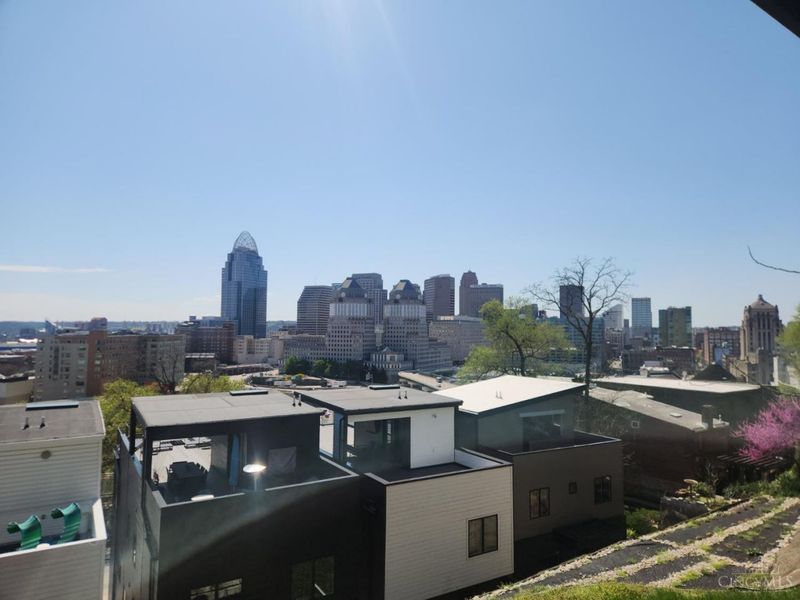 399 Oregon Street, Cincinnati, OH 45202 Photo 28