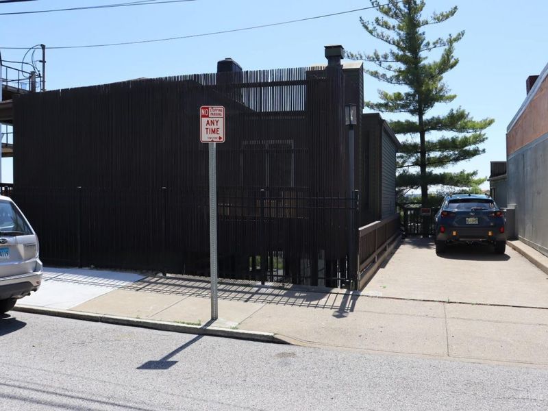 399 Oregon Street, Cincinnati, OH 45202 Photo 3