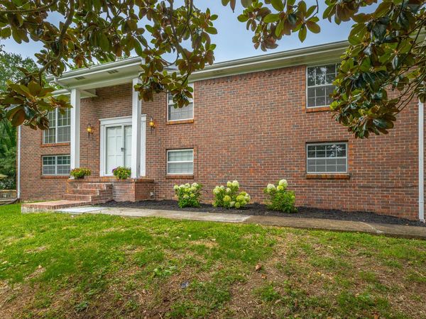 7309 Mccormack Drive, Hixson, TN 37343