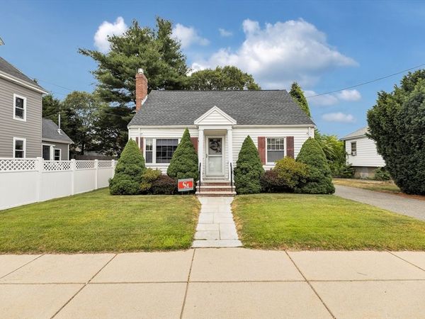 9 Berwick Street, Boston, MA 02132