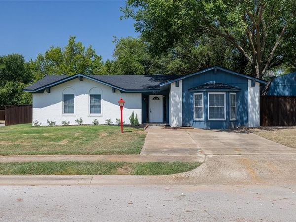 301 Bellaire Drive, Denton, TX 76209