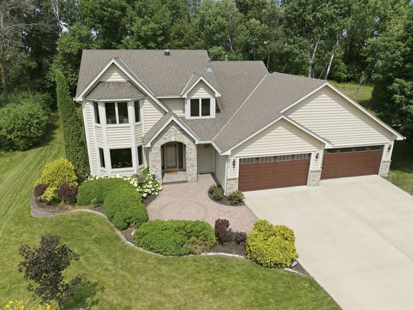 18615 Kanabec Trail , Lakeville, MN 55044