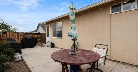 1738 Art Court, Fernley, NV 89408 Photo