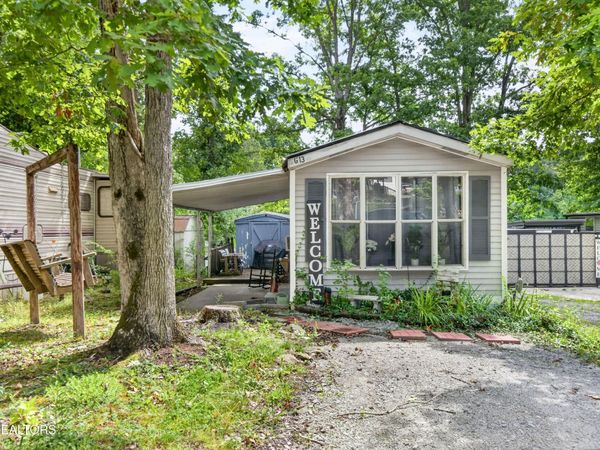 9227 Cherokee Tr , Crossville, TN 38572