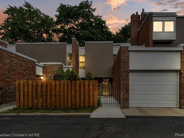 2063 Hyde Park , Detroit, MI 48207