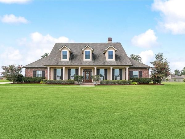 5 W KORI Lane , Waggaman, LA 70094