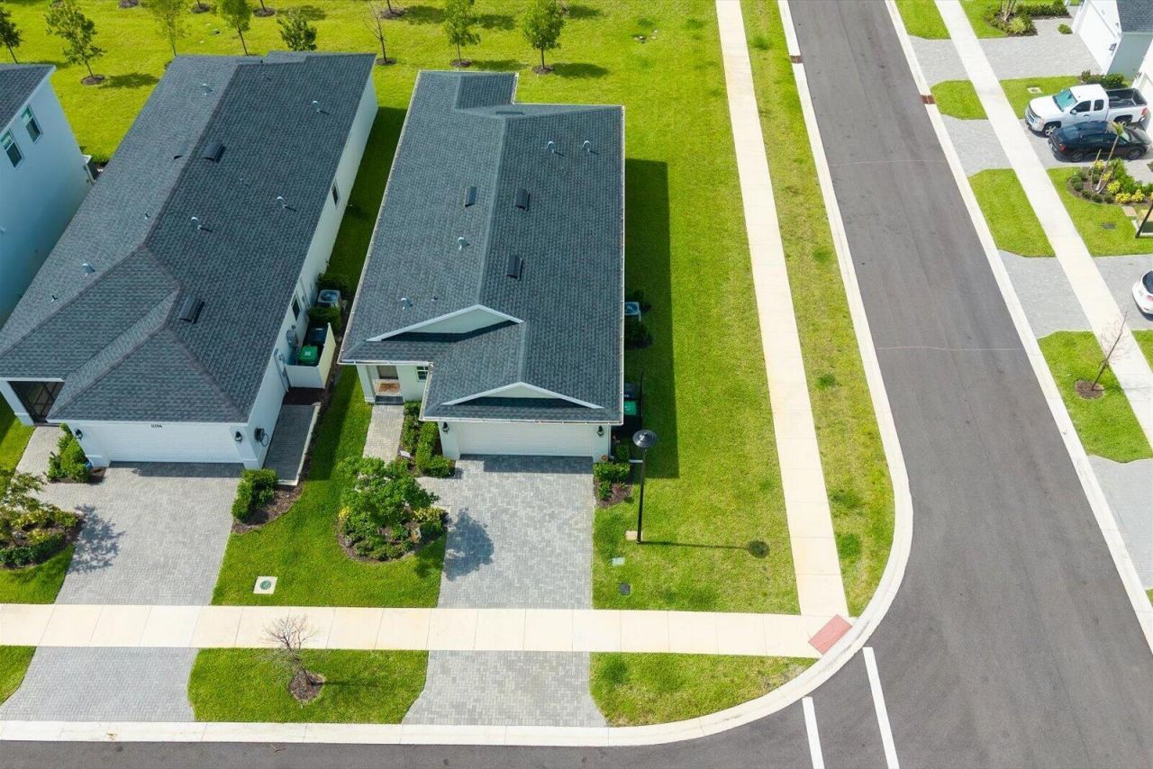 11202 NW Fernbrook Drive, Port Saint Lucie, FL 34987 Photo