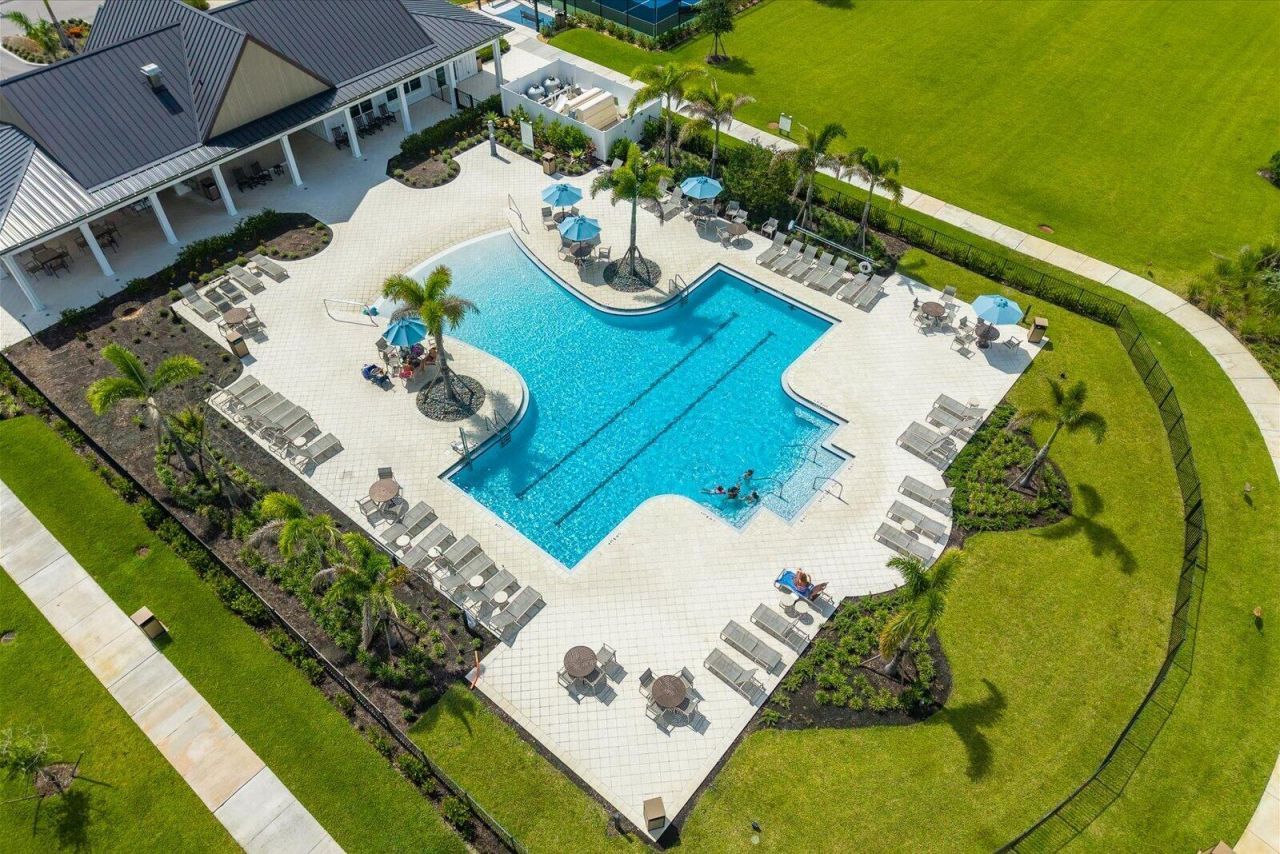 11202 NW Fernbrook Drive, Port Saint Lucie, FL 34987 Photo