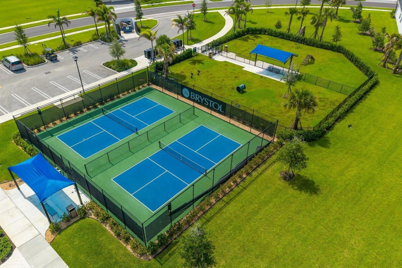 11202 NW Fernbrook Drive, Port Saint Lucie, FL 34987 Photo