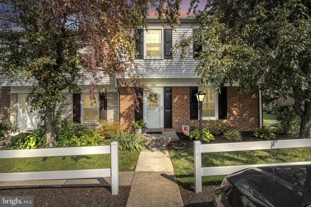 630 Allenview Drive, Mechanicsburg, PA 17055 Main Photo