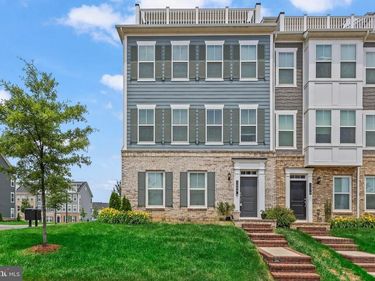 1680 DUNNINGTON PLACE , DUMFRIES, VA 22026