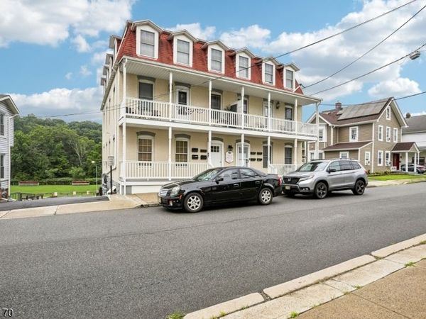49 Wall St, Rockaway, NJ 07866