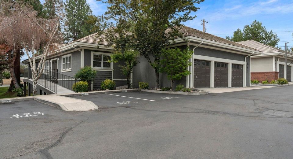 441 W Plumb Lane, Reno, NV 89509 Photo