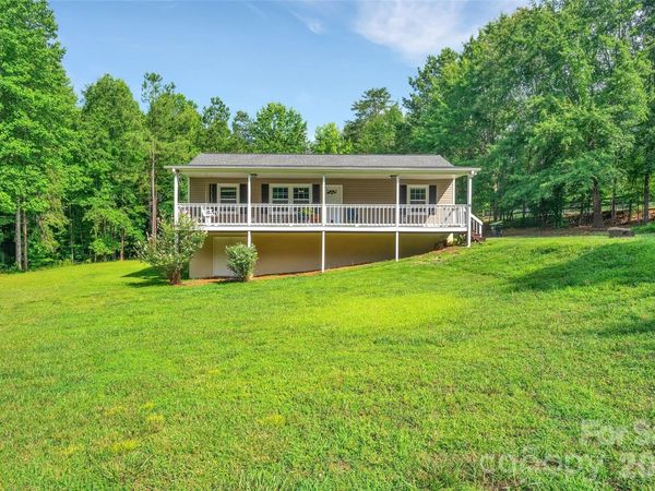 1095 E Prince Road, Landrum, SC 29356